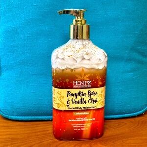 Hempz Pumpkin Spice & Vanilla Chai Herbal Body Moisturizer
